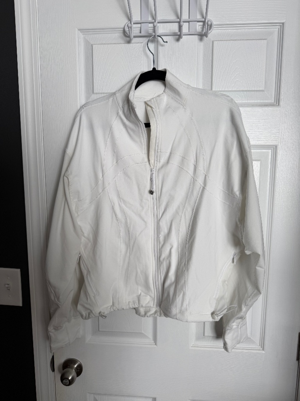 Lululemon White Full-Zip Jacket – Size 6